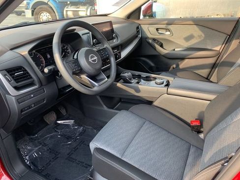 Used 2023 Nissan Rogue SV AWD/4WD image 10