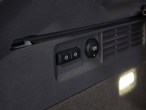 Used 2019 Lincoln Nautilus Reserve w/ Driver Assistance Package image 36