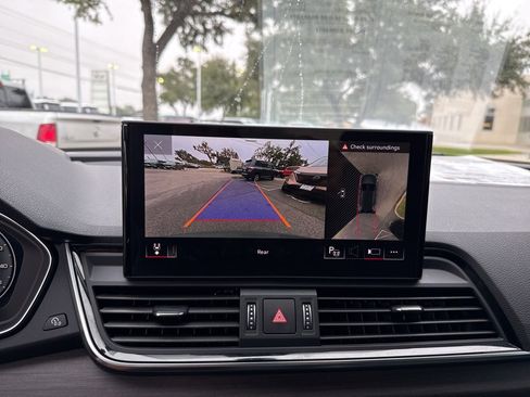 Used 2023 Audi Q5 2.0T Prestige image 12