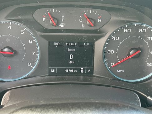 Used 2020 Chevrolet Equinox LS image 12