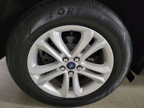 Used 2020 Ford Edge SEL FWD image 8