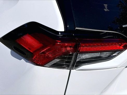 Used 2025 Toyota RAV4 LE image 20