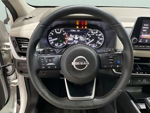 Certified 2023 Nissan Rogue SV w/ SV Premium B Package AWD/4WD image 13