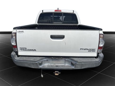 Used 2014 Toyota Tacoma PreRunner w/ SR5 Package RWD image 4