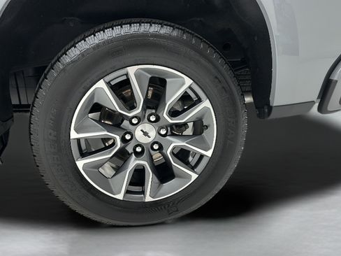 Used 2024 Chevrolet Silverado 1500 RST w/ Convenience Package II AWD/4WD image 11