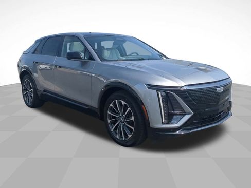 New 2025 Cadillac Lyriq Sport image 3