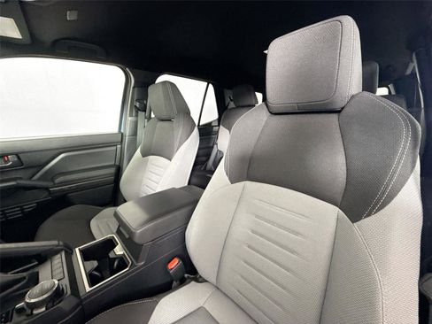 Certified 2025 Toyota 4Runner TRD Sport image 3