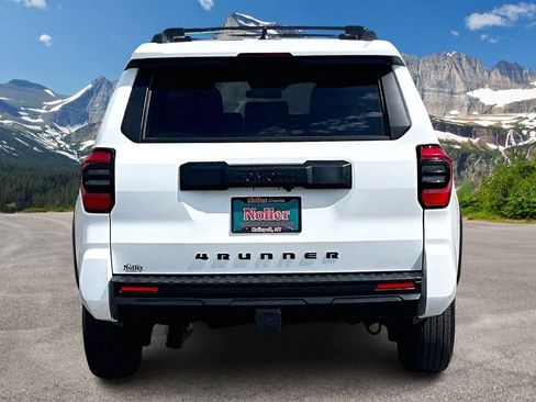 Used 2025 Toyota 4Runner SR5 AWD/4WD image 4