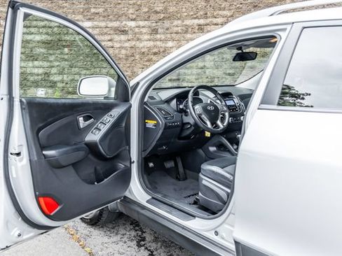 Used 2012 Hyundai Tucson GLS AWD/4WD image 23