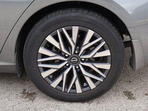 Used 2023 Nissan Altima 2.5 SV image 18