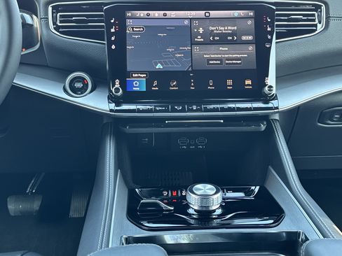 New 2026 Jeep Grand Wagoneer 4WD image 6