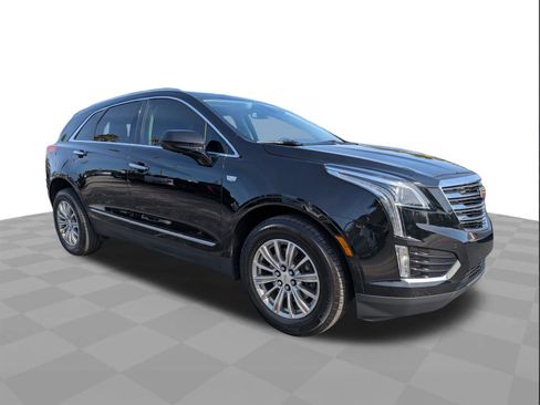 Used 2018 Cadillac XT5 Luxury w/ Driver Awareness Package FWD image 2