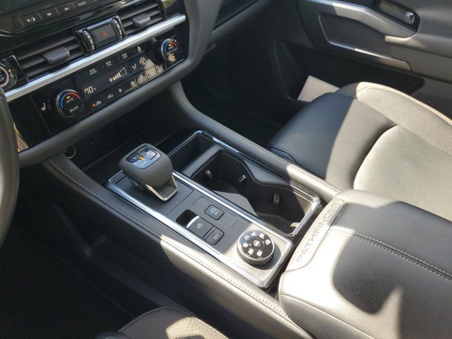 Certified 2023 Nissan Pathfinder SL AWD/4WD image 19