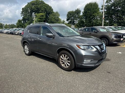 Used 2017 Nissan Rogue SV AWD/4WD image 2