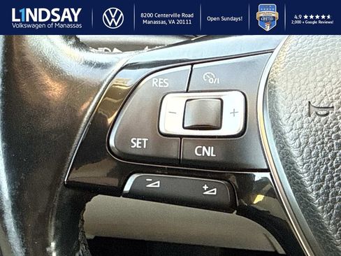 Used 2017 Volkswagen Jetta SE image 21