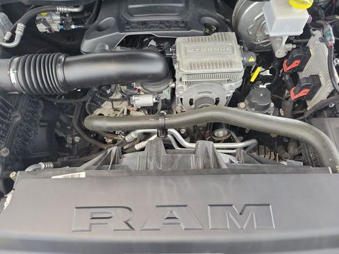 Used 2022 RAM 1500 Laramie AWD/4WD image 10