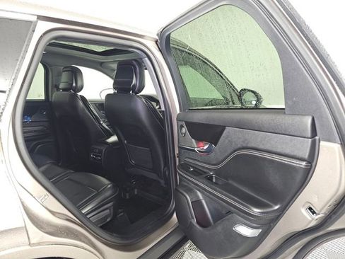 Used 2021 Lincoln Corsair Reserve w/ Equipment Group 201A image 16