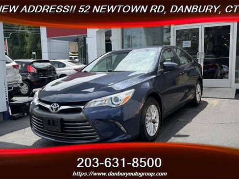 Used 2016 Toyota Camry LE FWD image 1