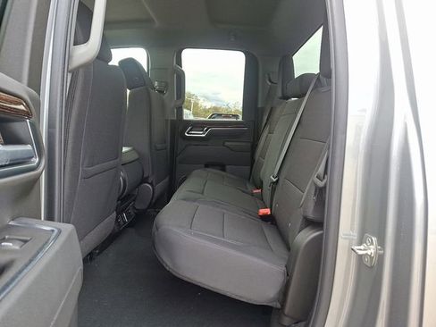 New 2026 GMC Sierra 2500 SLE image 6