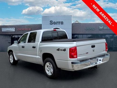 Used 2005 Dodge Dakota SLT w/ Interior Convenience Group AWD/4WD image 4