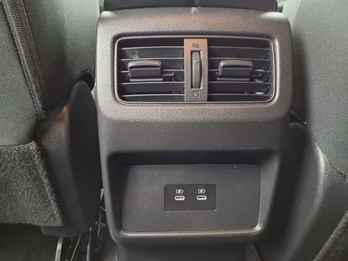 Certified 2025 Nissan Rogue SV image 24