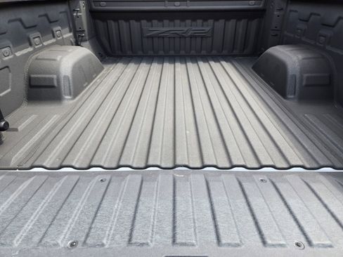 Used 2024 Chevrolet Silverado 1500 ZR2 w/ Technology Package image 31