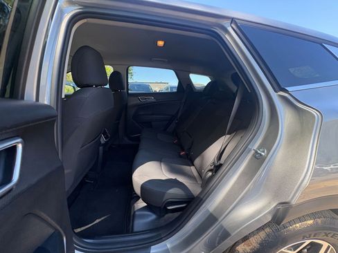 Used 2025 Kia Sportage LX FWD image 22