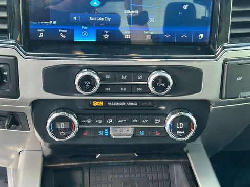 Used 2022 Ford F350 Lariat w/ Lariat Ultimate Package AWD/4WD image 24