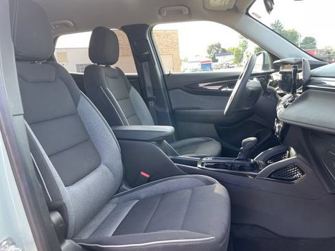 Used 2025 Chevrolet TrailBlazer LT AWD/4WD image 63