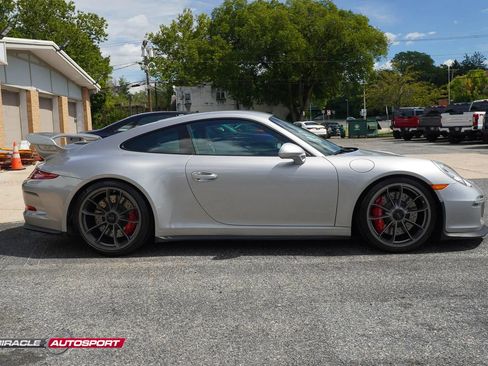 Used 2015 Porsche 911 GT3 RWD image 8
