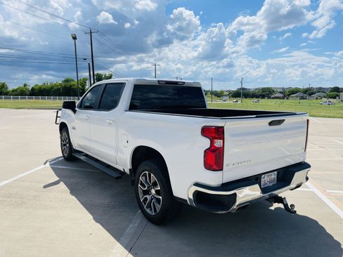 Used 2019 Chevrolet Silverado 1500 LT w/ Texas Edition image 3