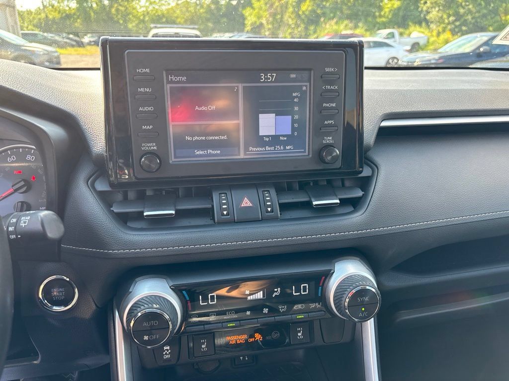 Used 2019 Toyota RAV4 XLE Premium AWD/4WD image 28