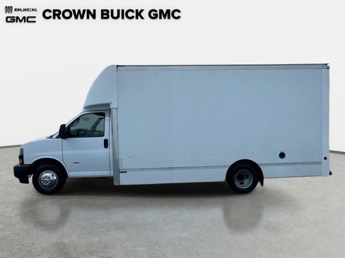 Used 2021 Chevrolet Express 3500 w/ Power Convenience Package RWD image 5