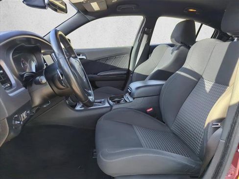 Used 2019 Dodge Charger GT w/ Driver Confidence Group image 17