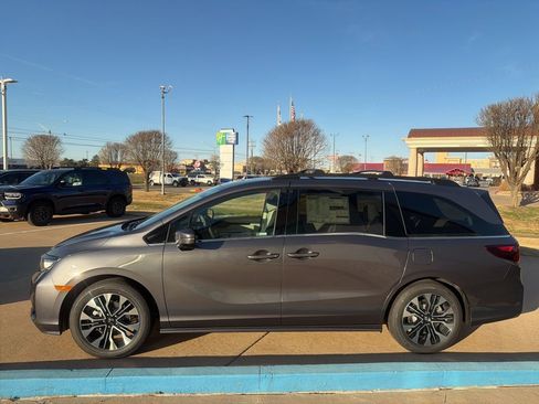 New 2026 Honda Odyssey Elite image 5