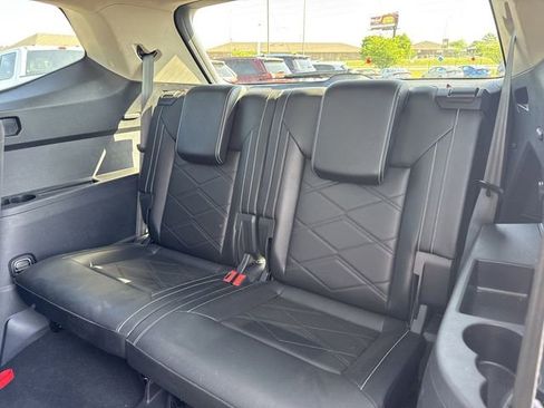Used 2024 Volkswagen Atlas SE AWD/4WD image 10