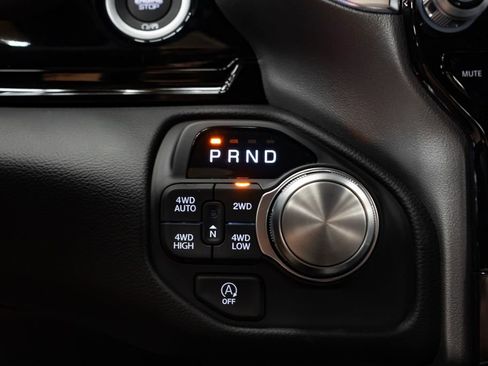 New 2026 RAM 1500 Laramie AWD/4WD image 21