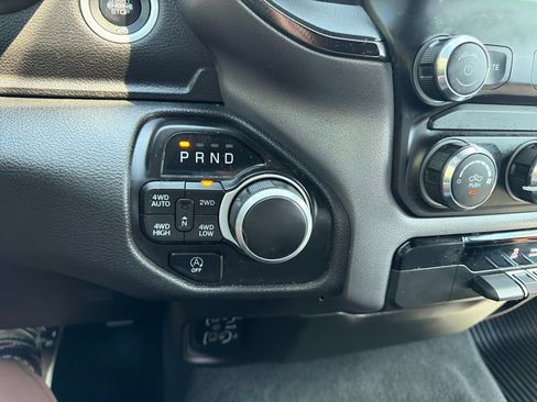 Used 2022 RAM 1500 Big Horn AWD/4WD image 22