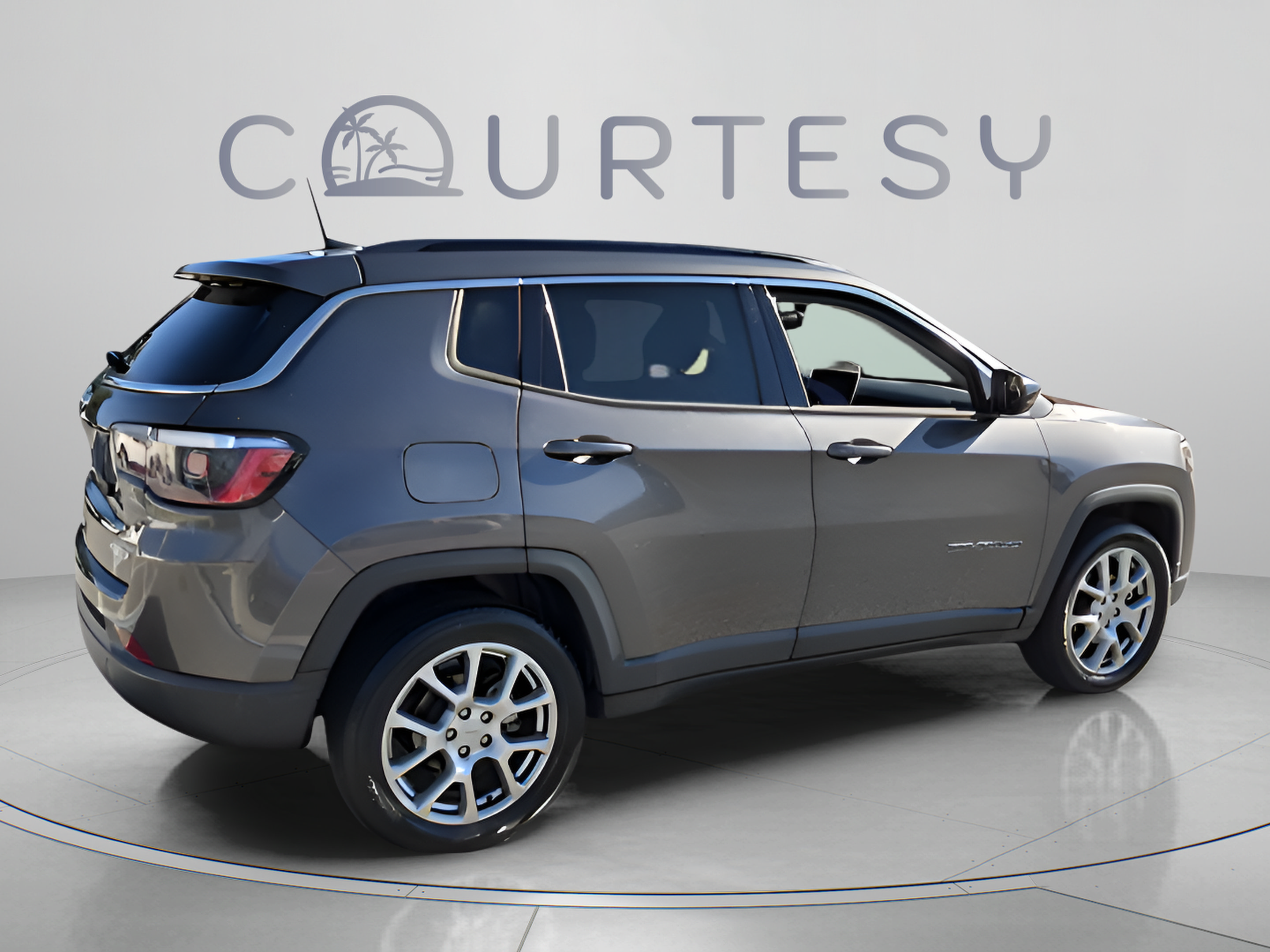 Used 2022 Jeep Compass Latitude AWD/4WD image 5