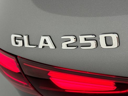 Certified 2026 Mercedes-Benz GLA 250 image 10