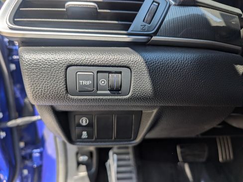 Used 2018 Honda Accord Sport image 19
