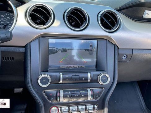 Used 2022 Ford Mustang Premium image 20