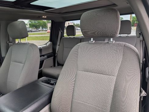 Used 2018 Ford F150 XLT w/ Equipment Group 302A Luxury AWD/4WD image 15