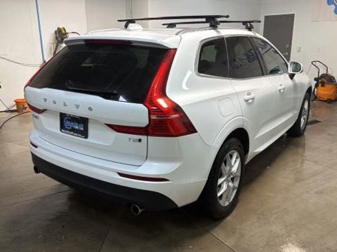 Used 2018 Volvo XC60 T5 Momentum image 5