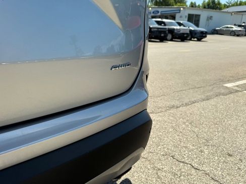 Used 2023 Ford Edge Titanium AWD/4WD image 9