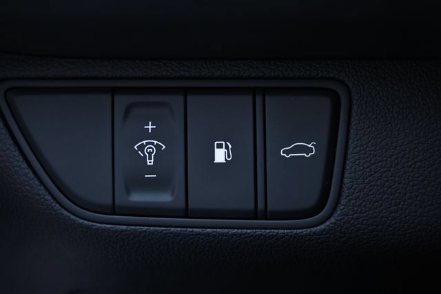 New 2026 Genesis G70 2.5T Prestige AWD/4WD image 32