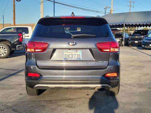 Used 2019 Kia Sorento EX image 30