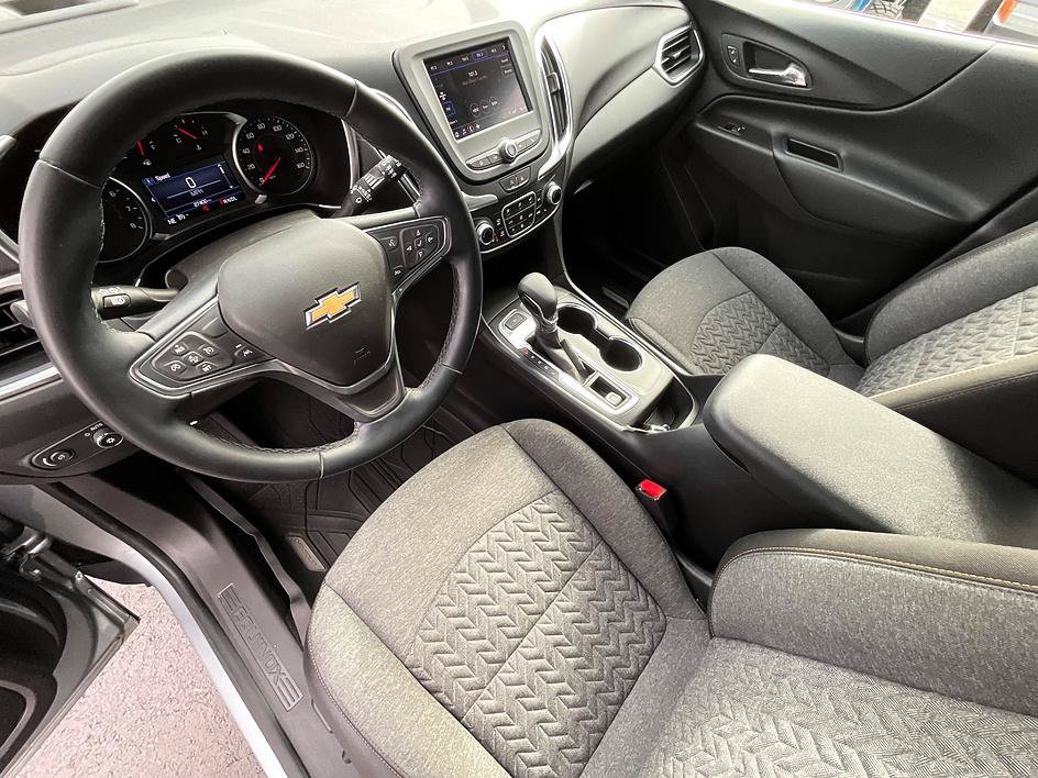 Used 2024 Chevrolet Equinox LT AWD/4WD image 23
