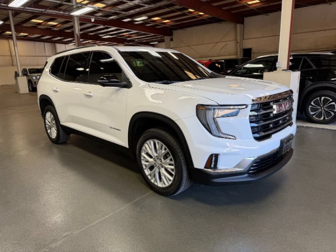 Used 2024 GMC Acadia Elevation w/ Luxury Package FWD image 6