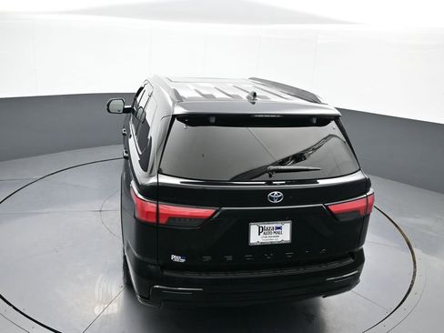 Certified 2023 Toyota Sequoia Platinum image 41